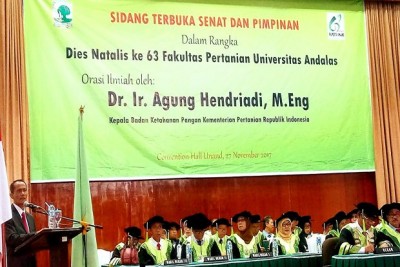 ENAM STRATEGI KEMENTERIAN PERTANIAN DALAM REGENERASI PETANI